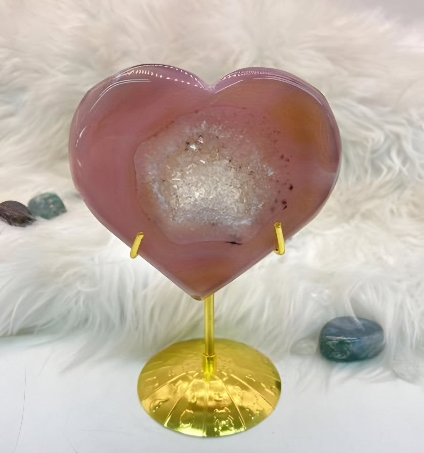 Agate Heart With Stand